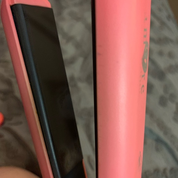 Amore Classic Pink Flatiron - Picture 6 of 7